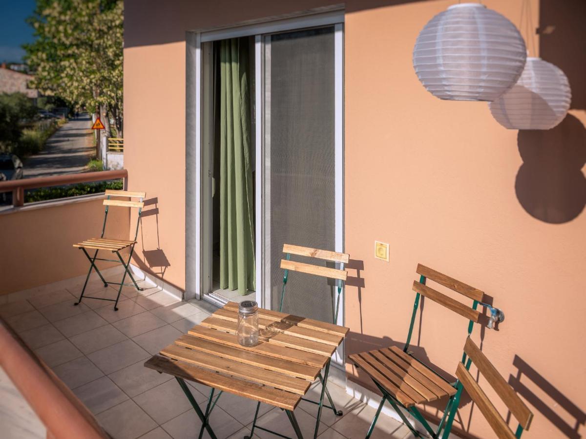 Omalia Apartment Prinos  Exterior photo